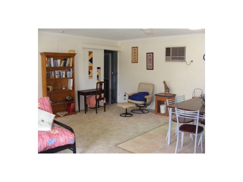 44 Garden, Urangan QLD 4655