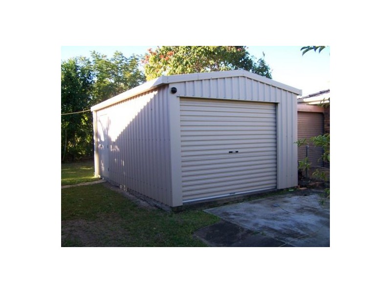 2 Michelle DR, Point Vernon QLD 4655