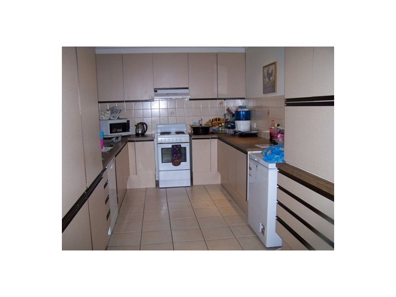 2 Michelle DR, Point Vernon QLD 4655