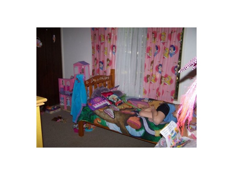 2 Michelle DR, Point Vernon QLD 4655