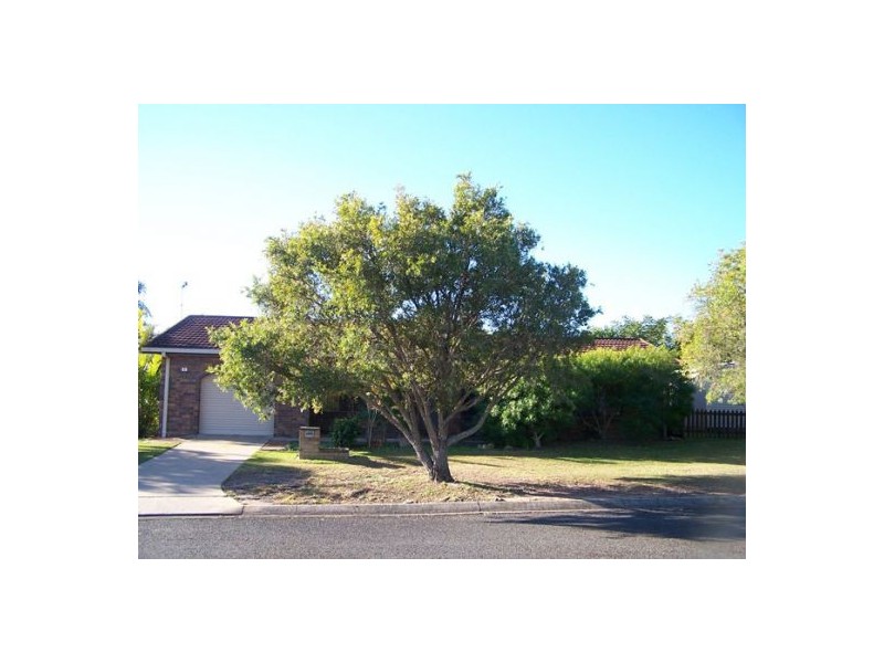 2 Michelle DR, Point Vernon QLD 4655