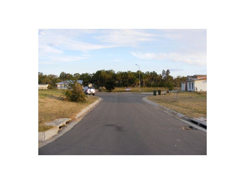 5 Emperor Ct, Craignish QLD 4655