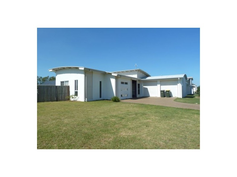 34 Northshore Ave, Toogoom QLD 4655