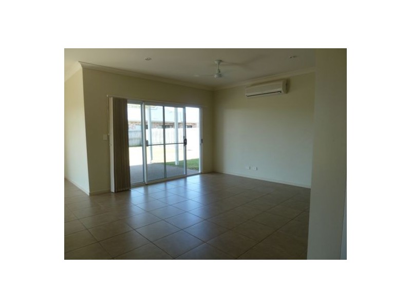 34 Northshore Ave, Toogoom QLD 4655