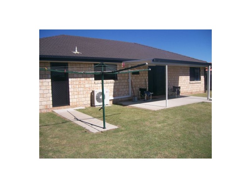 41 Wide Bay Drive, Eli Waters QLD 4655