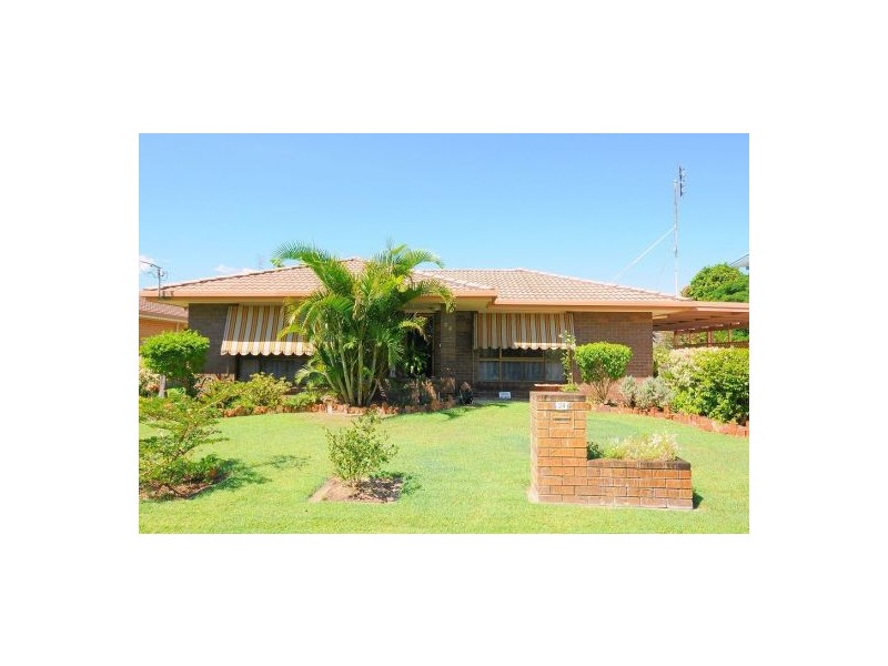 24 Gibbs, Urangan QLD 4655
