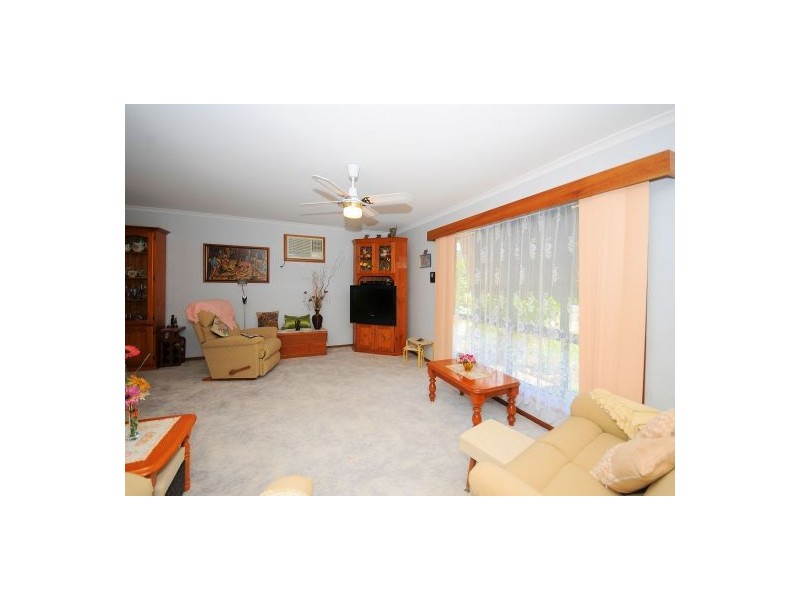 24 Gibbs, Urangan QLD 4655