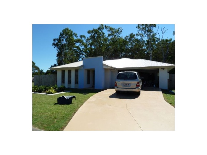 6 Twin Fin Crt, Toogoom QLD 4655