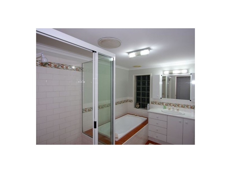 45 Royal Drive, Kawungan QLD 4655