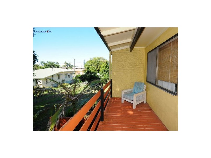 10 Hibiscus Street, Urangan QLD 4655