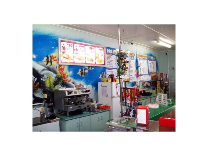 575 Esplanade, Urangan QLD 4655