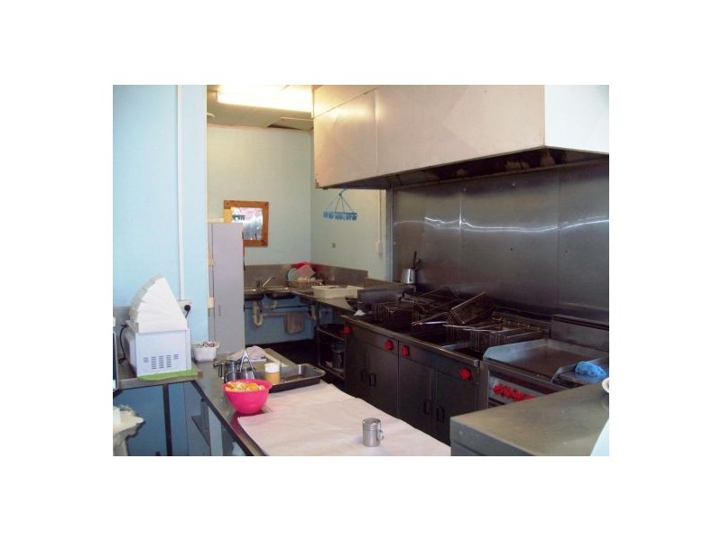 575 Esplanade, Urangan QLD 4655