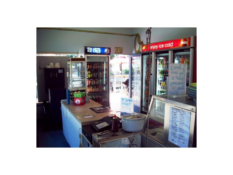 575 Esplanade, Urangan QLD 4655