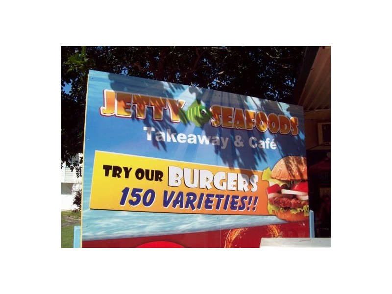 575 Esplanade, Urangan QLD 4655