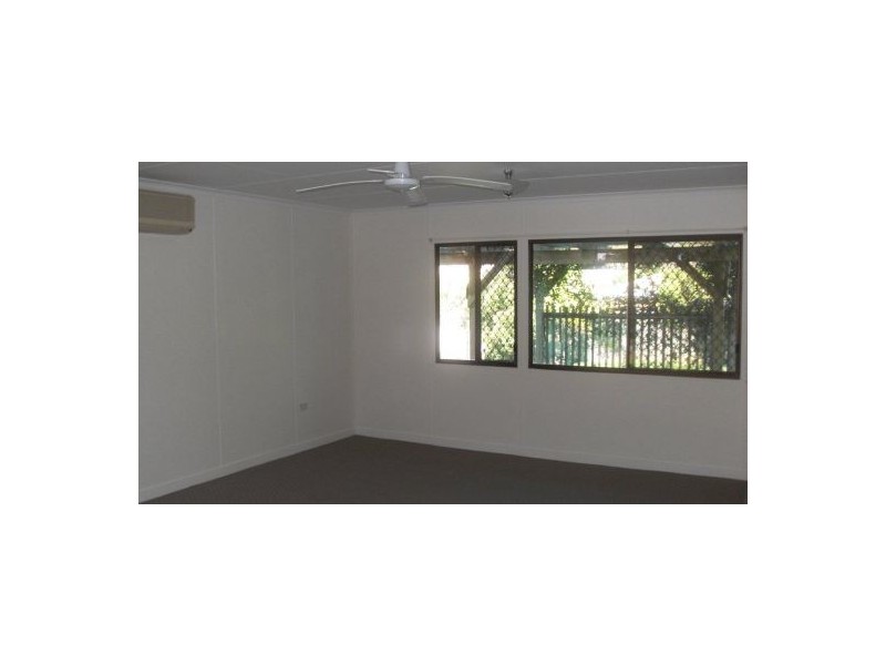 12 CARINGA STREET,, Urangan QLD 4655