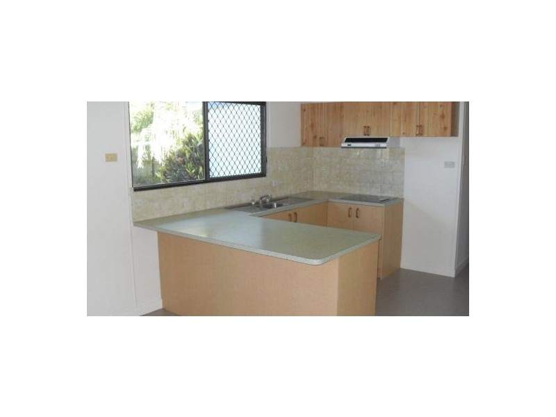 12 CARINGA STREET,, Urangan QLD 4655