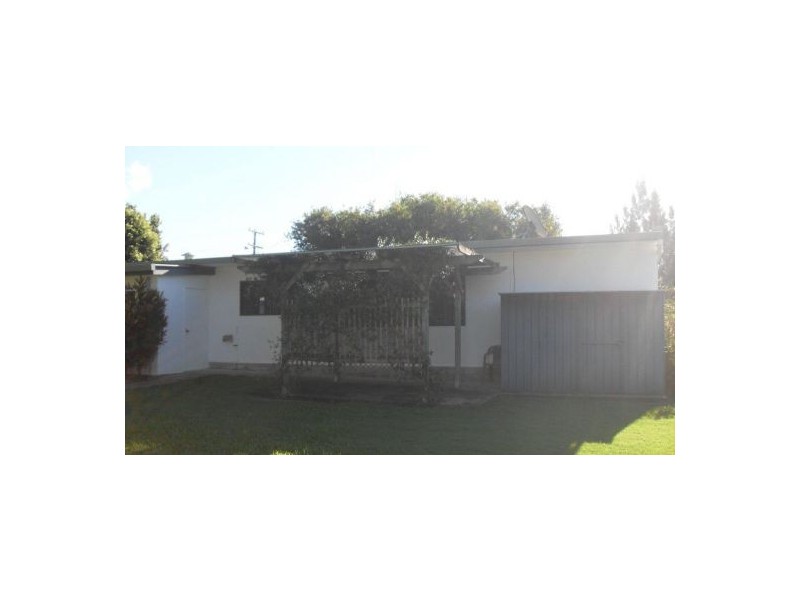 12 CARINGA STREET,, Urangan QLD 4655