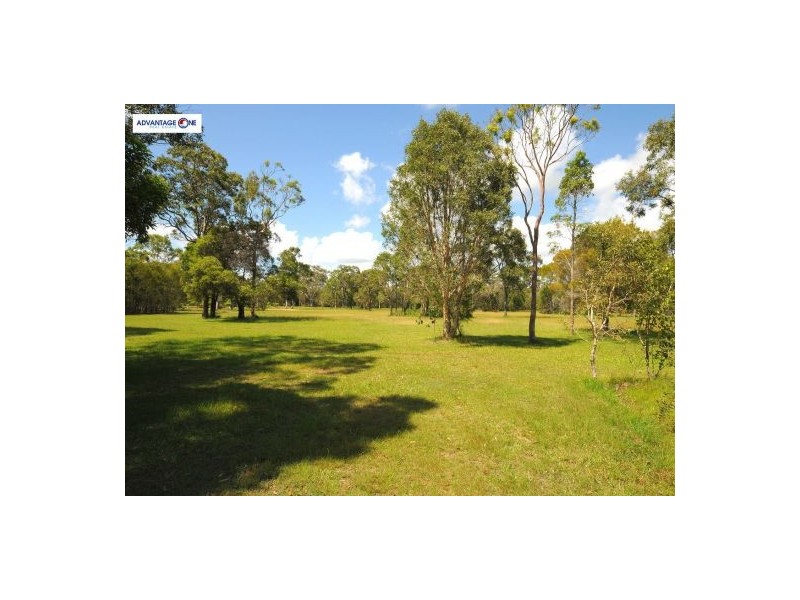 10 Senorita Parade, Urangan QLD 4655