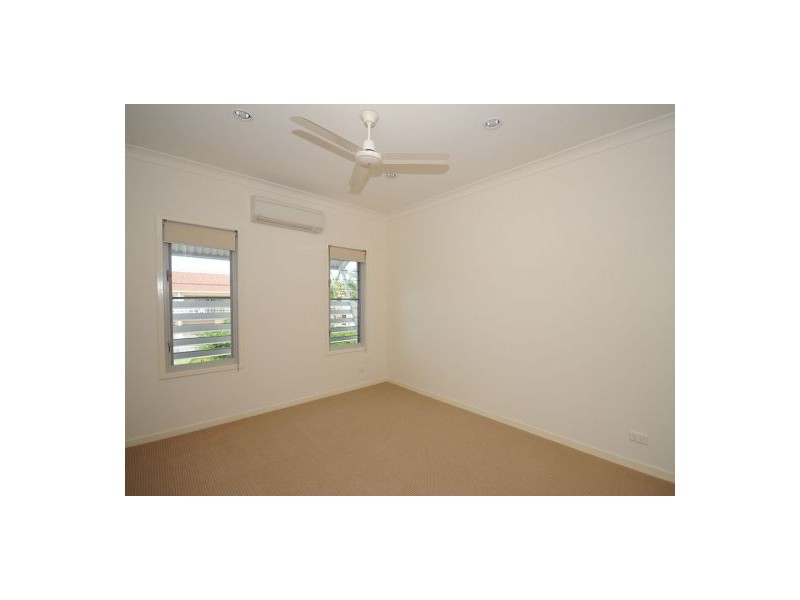 7/541 Esplanade, Urangan QLD 4655
