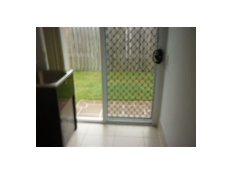 25 Earl St Vincent Circuit, Eli Waters QLD 4655