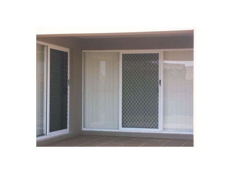 25 Earl St Vincent Circuit, Eli Waters QLD 4655