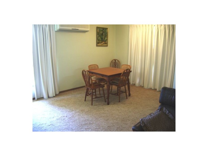 32 Bideford Street, Torquay QLD 4655