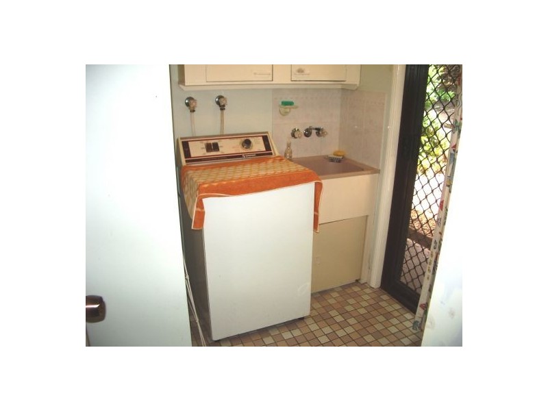 32 Bideford Street, Torquay QLD 4655