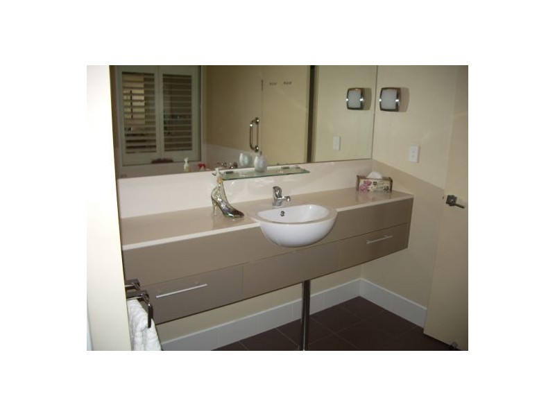 103/569 Esplanade, Urangan QLD 4655