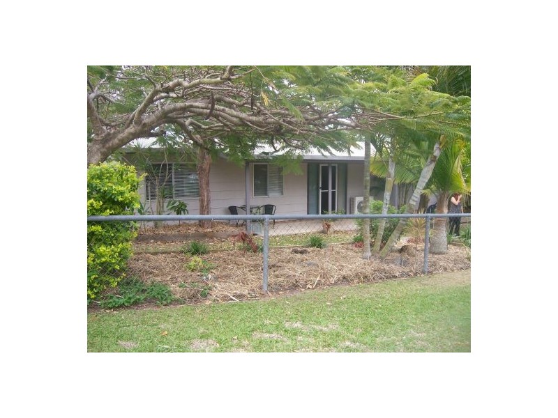 4 Beckwith Street, Torquay QLD 4655