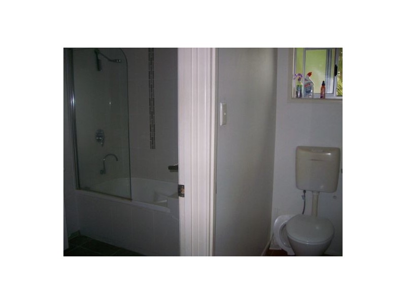 4 Beckwith Street, Torquay QLD 4655