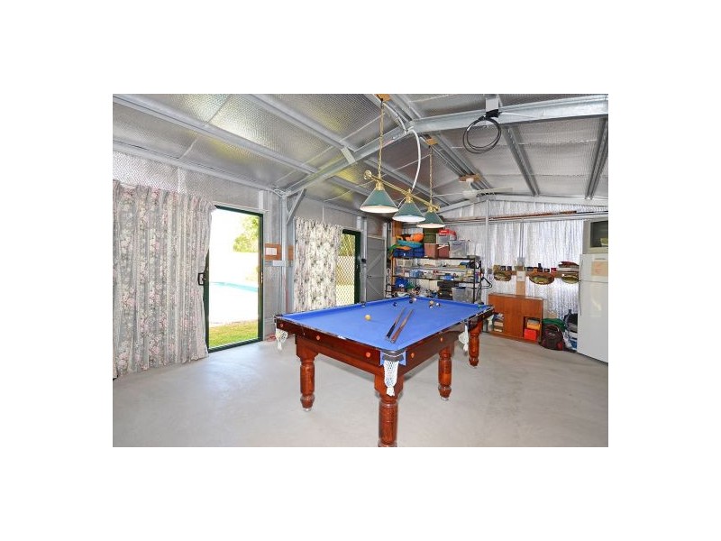 6 Twolyn Street, Urangan QLD 4655