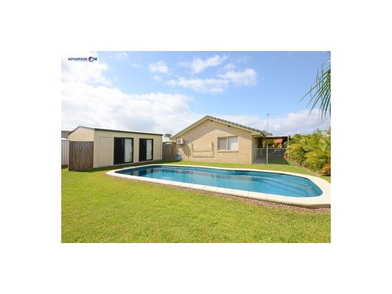 6 Twolyn Street, Urangan QLD 4655