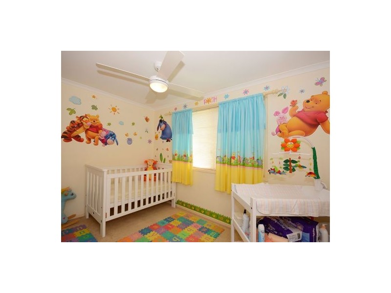 6 Twolyn Street, Urangan QLD 4655