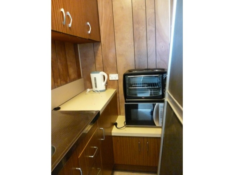 2/572 Esplanade, Urangan QLD 4655