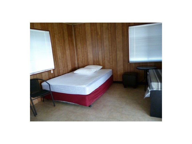 2/572 Esplanade, Urangan QLD 4655