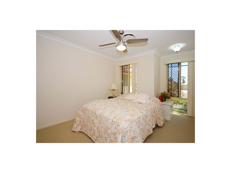 5 Adam Court, Urangan QLD 4655