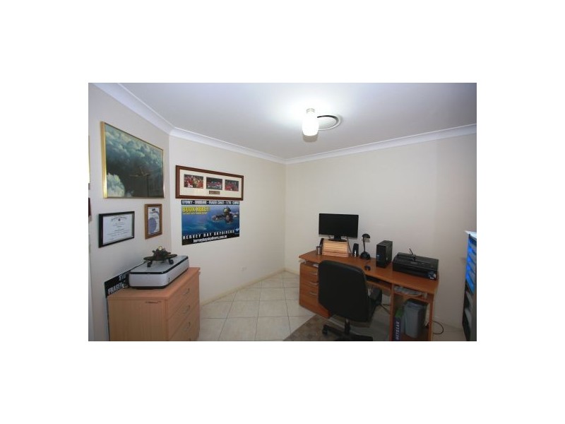 5 Adam Court, Urangan QLD 4655