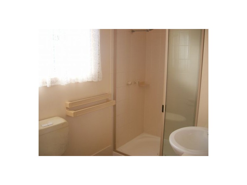 27b Curlew Terrace, River Heads QLD 4655