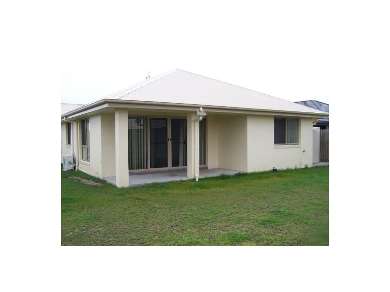 30 Bounty Circuit, Eli Waters QLD 4655