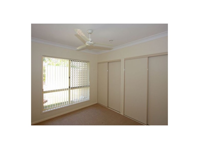 3 Adam Court, Urangan QLD 4655