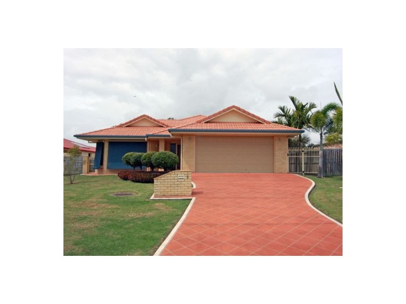 3 Adam Court, Urangan QLD 4655