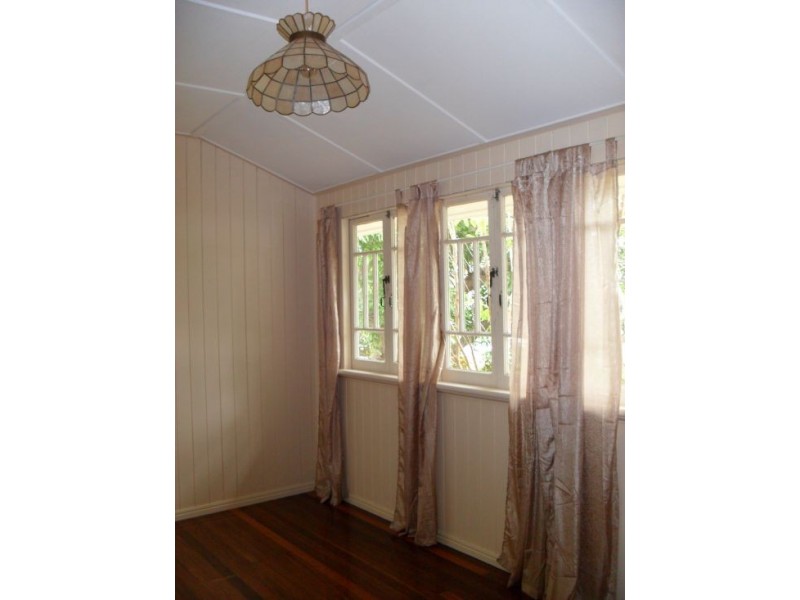 6 Down Street, Scarness QLD 4655