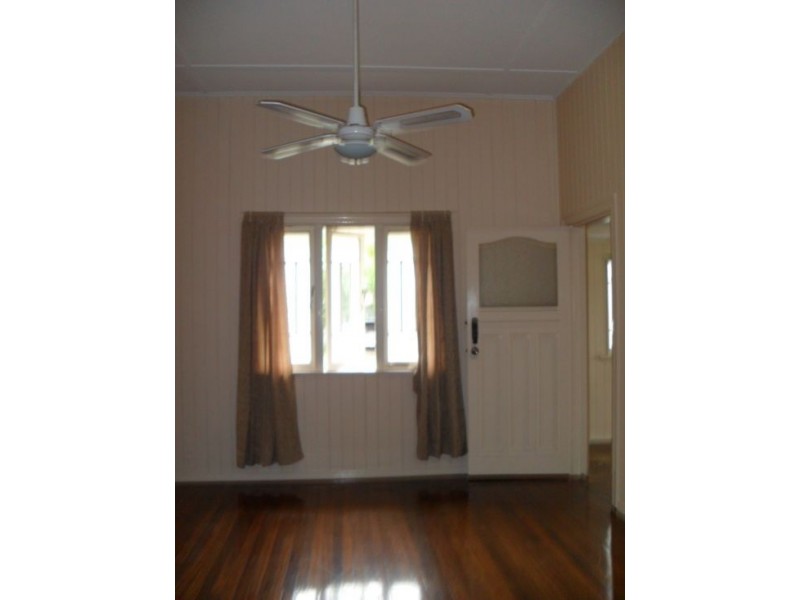 6 Down Street, Scarness QLD 4655