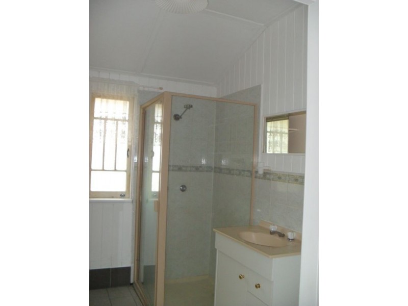 6 Down Street, Scarness QLD 4655