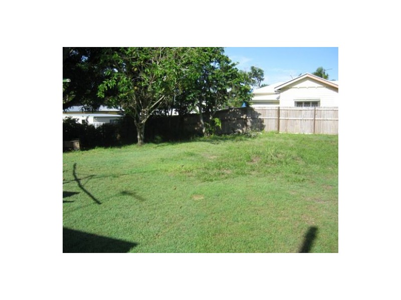 6 Down Street, Scarness QLD 4655