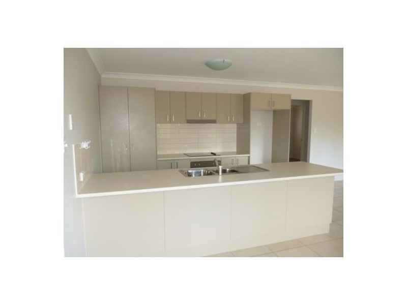 1 Bay Breeze Close, Wondunna QLD 4655