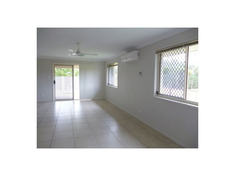 1 Bay Breeze Close, Wondunna QLD 4655