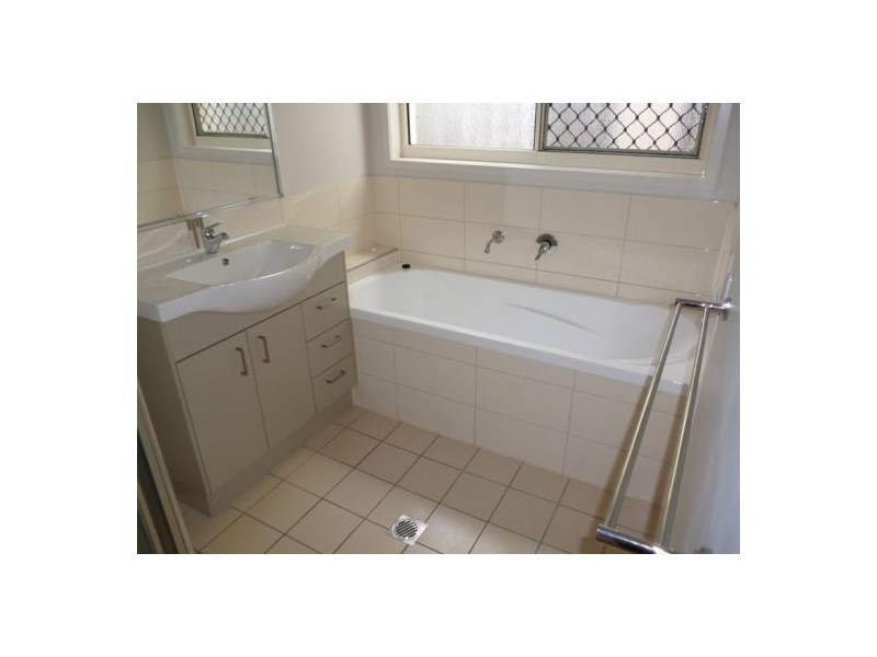 1 Bay Breeze Close, Wondunna QLD 4655