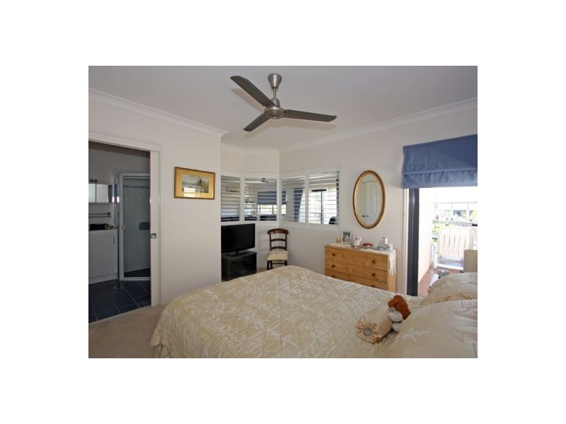 153 Noble Lakeside,, Eli Waters QLD 4655