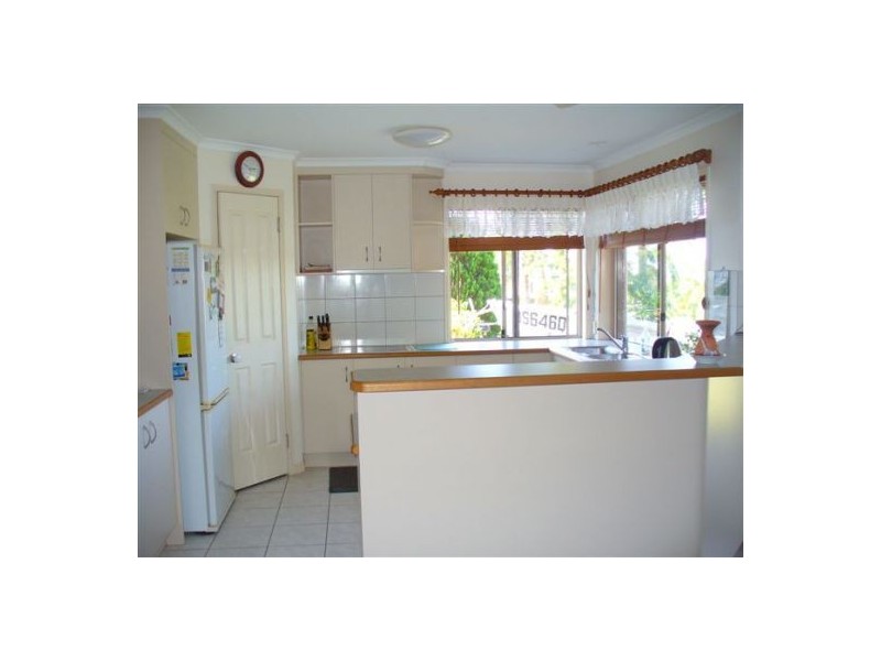 4 Lygon Court, Urraween QLD 4655